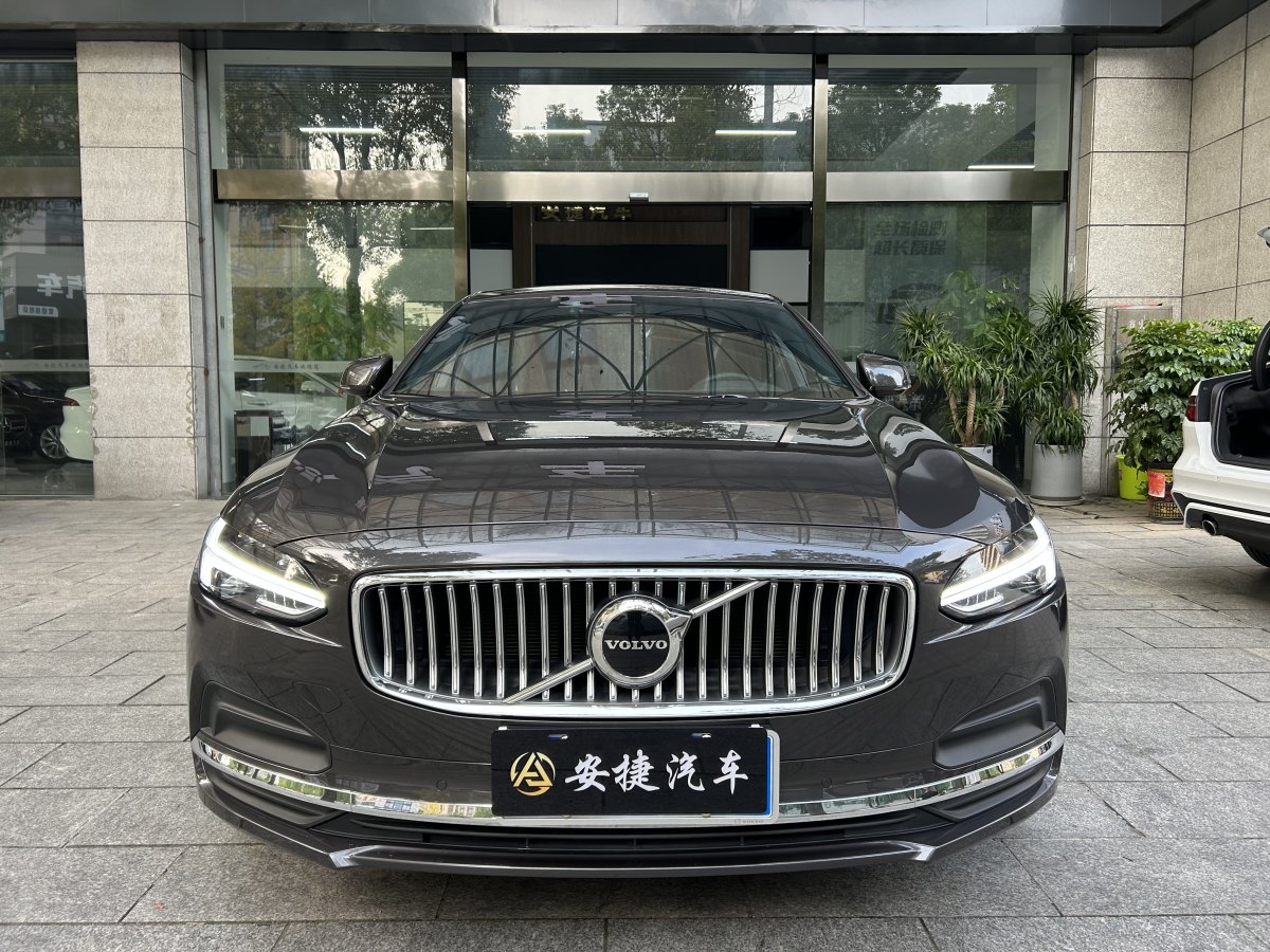 沃爾沃 S90  2022款 B5 智遠(yuǎn)豪華版圖片