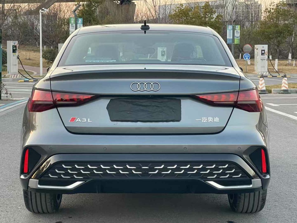 奧迪 奧迪A3  2025款 Sportback 35TFSI 飛馳尊享型圖片