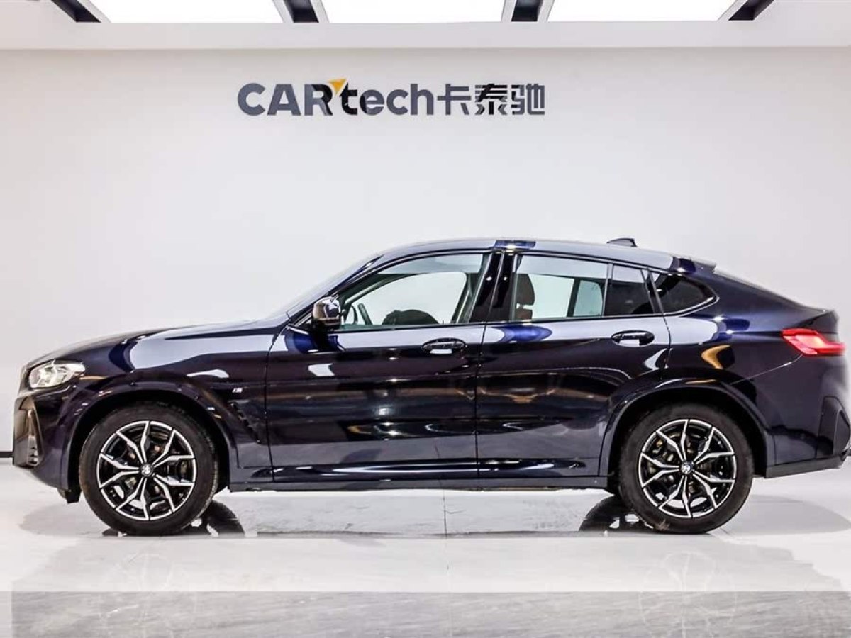 寶馬 寶馬X4  2022款 xDrive 25i M運(yùn)動套裝圖片