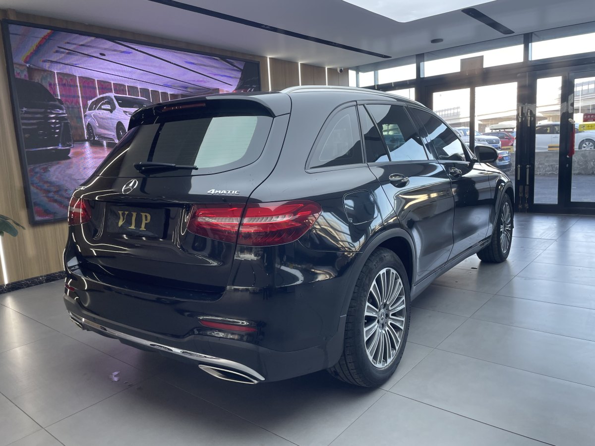 奔馳 奔馳GLC  2017款 GLC 260 4MATIC 動(dòng)感型圖片