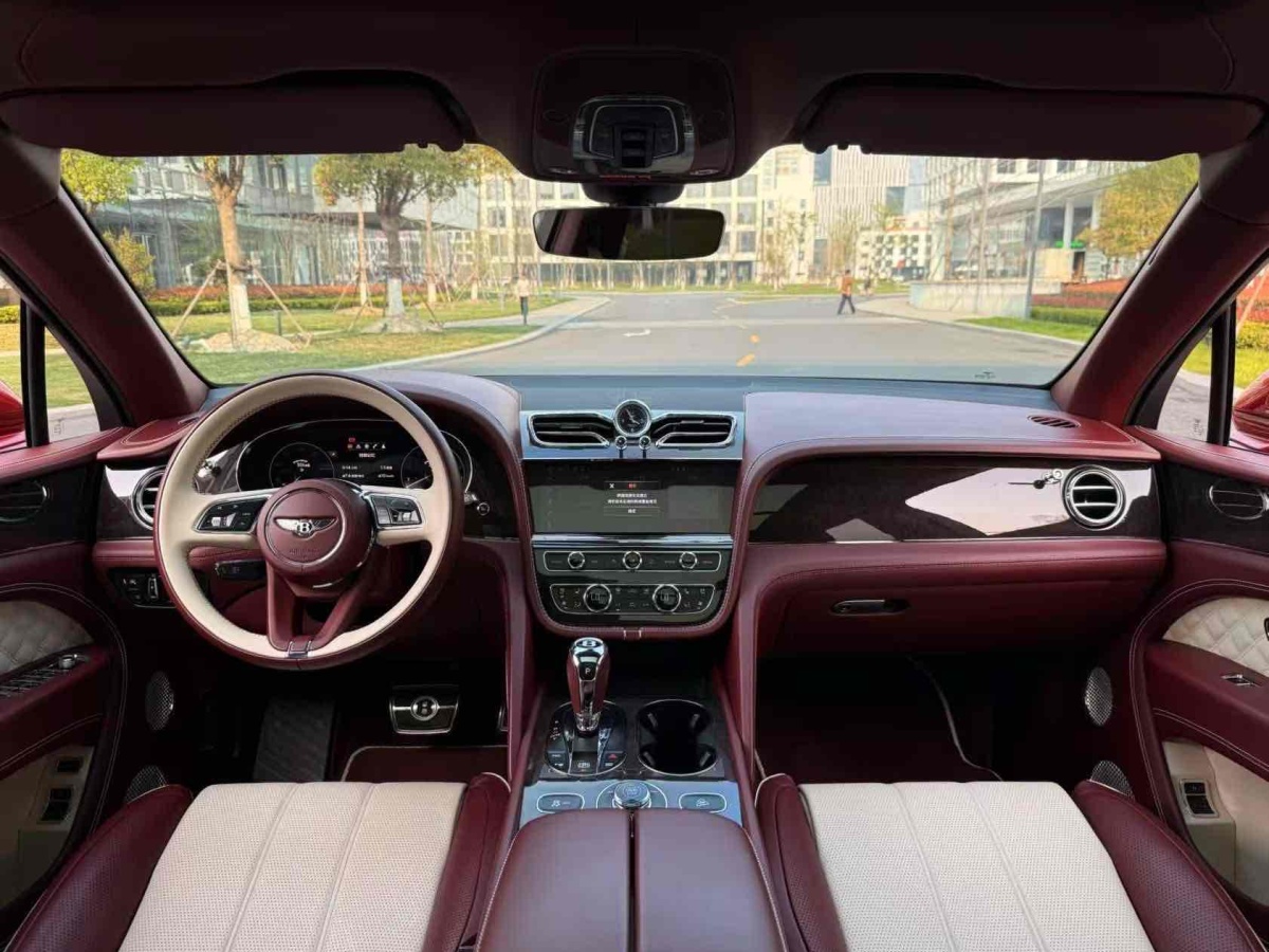 賓利 添越  2022款 4.0T V8圖片
