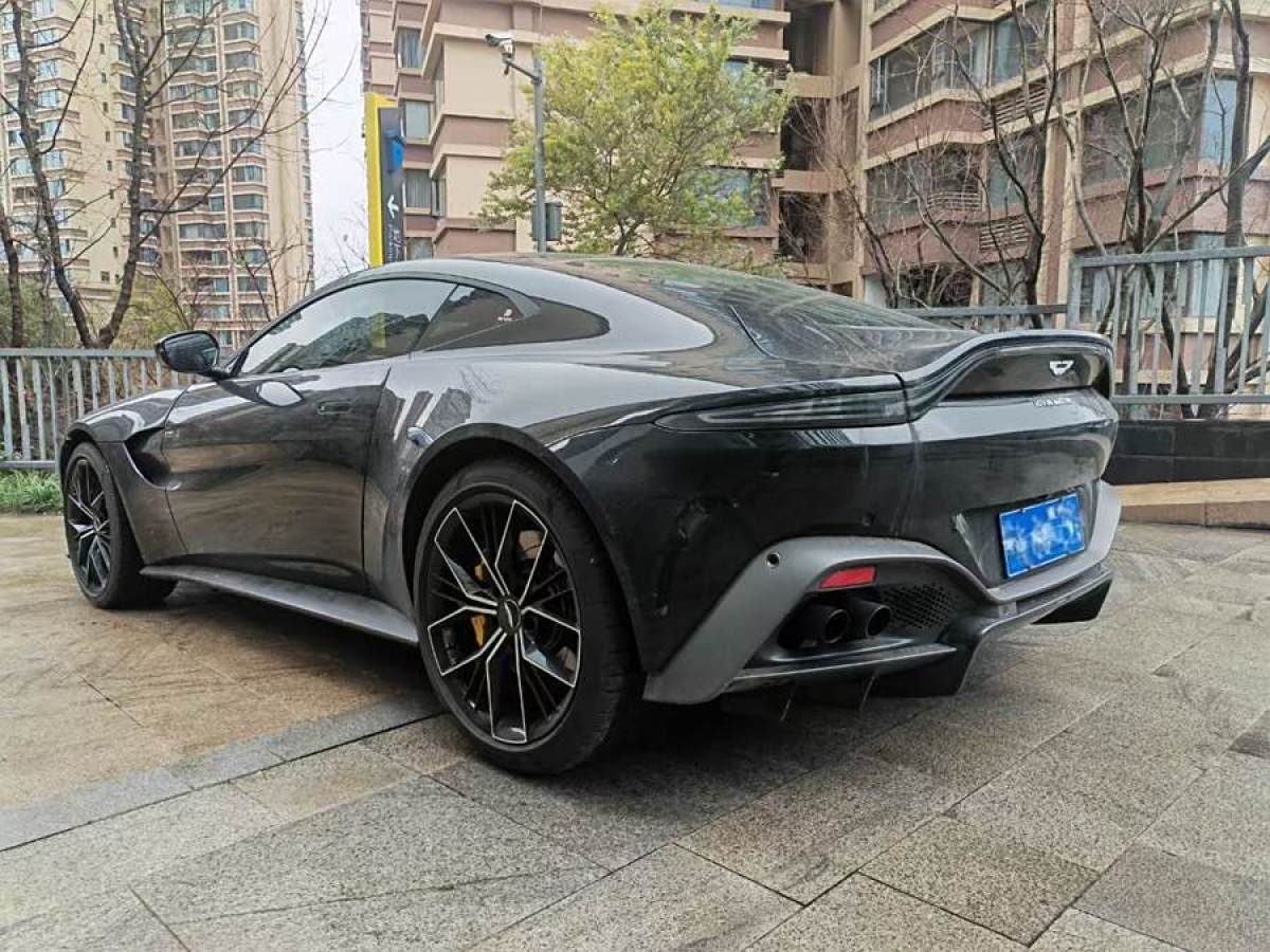 阿斯頓·馬丁 V8 Vantage  2024款 4.0T V8 Coupe圖片