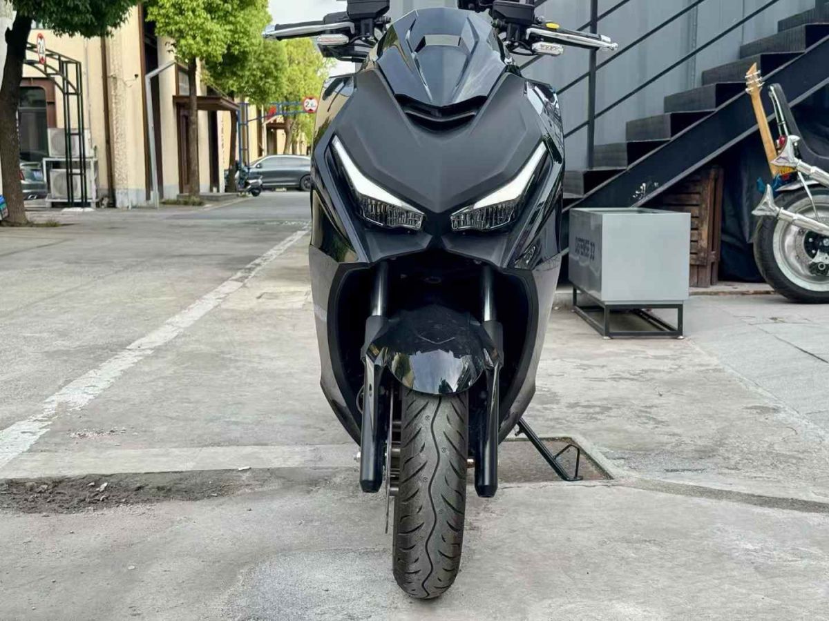 奔馳 V級  2024款 V 300 尊貴版圖片