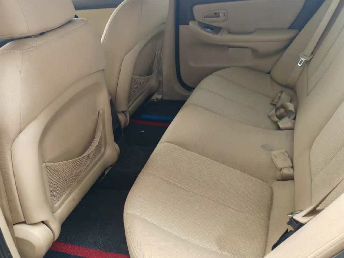 現(xiàn)代 伊蘭特  2011款 1.6L 手動(dòng)舒適型圖片
