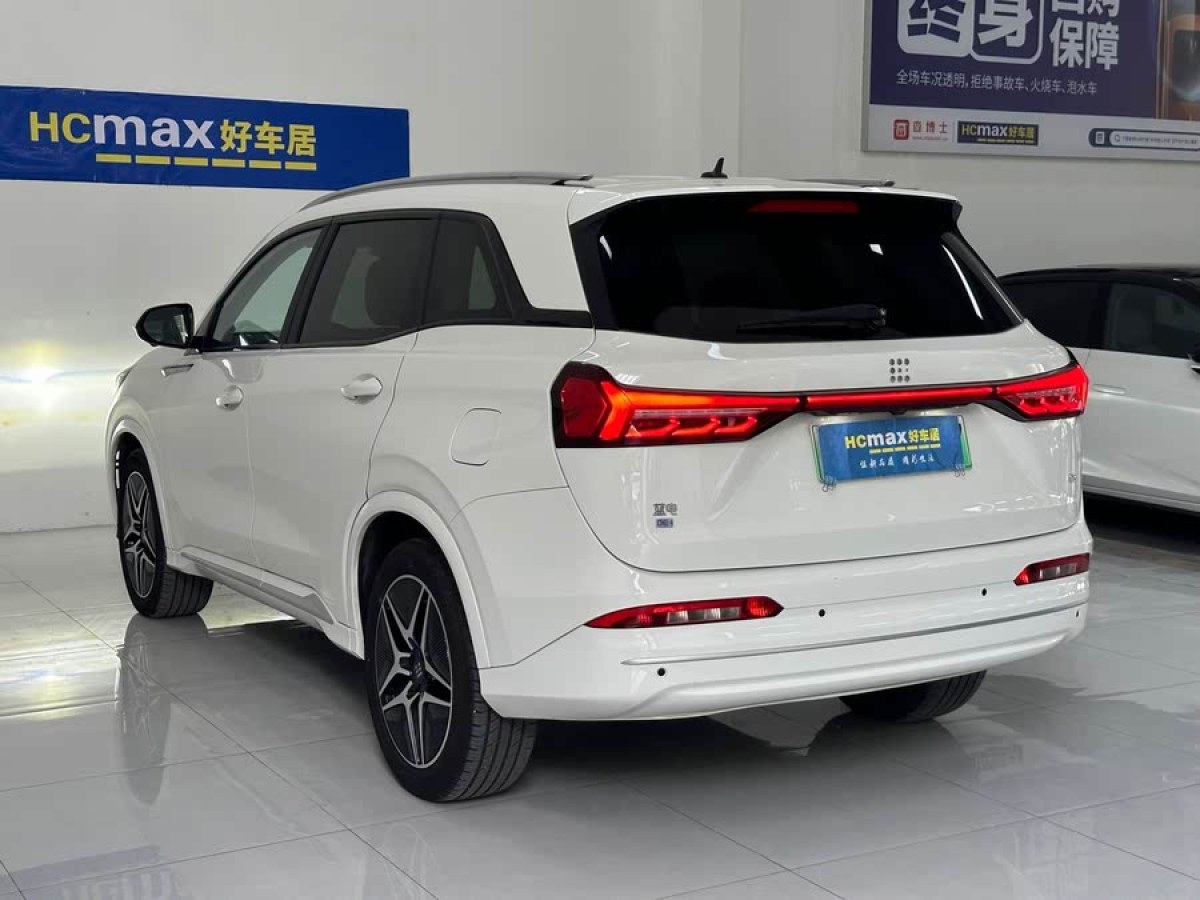 賽力斯 藍(lán)電E5  2023款 1.5L DE-i 100KM臻享型 7座圖片