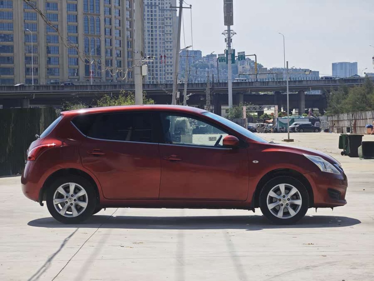 日產(chǎn) 騏達(dá)  2014款 1.6L 手動智能型圖片