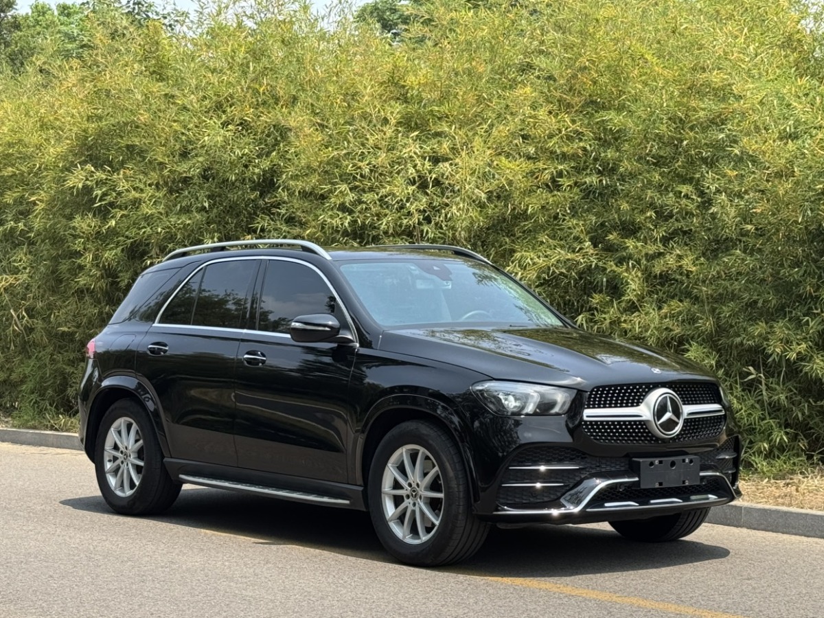 奔馳 奔馳GLE  2020款 改款 GLE 350 4MATIC 時(shí)尚型圖片