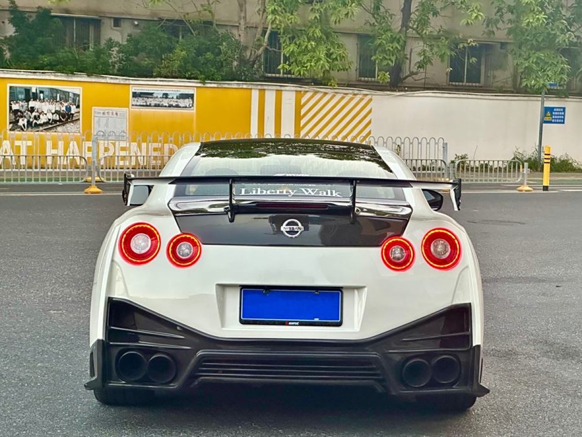 日產(chǎn) GT-R  2013款 3.8T Premium Edition圖片