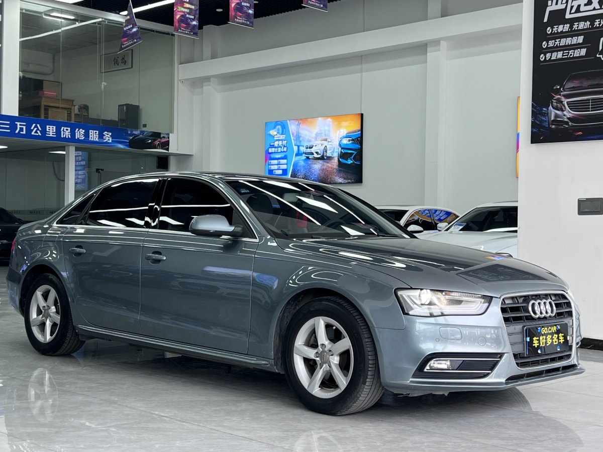 2012年12月奧迪 奧迪A4L  2013款 35 TFSI 自動(dòng)標(biāo)準(zhǔn)型