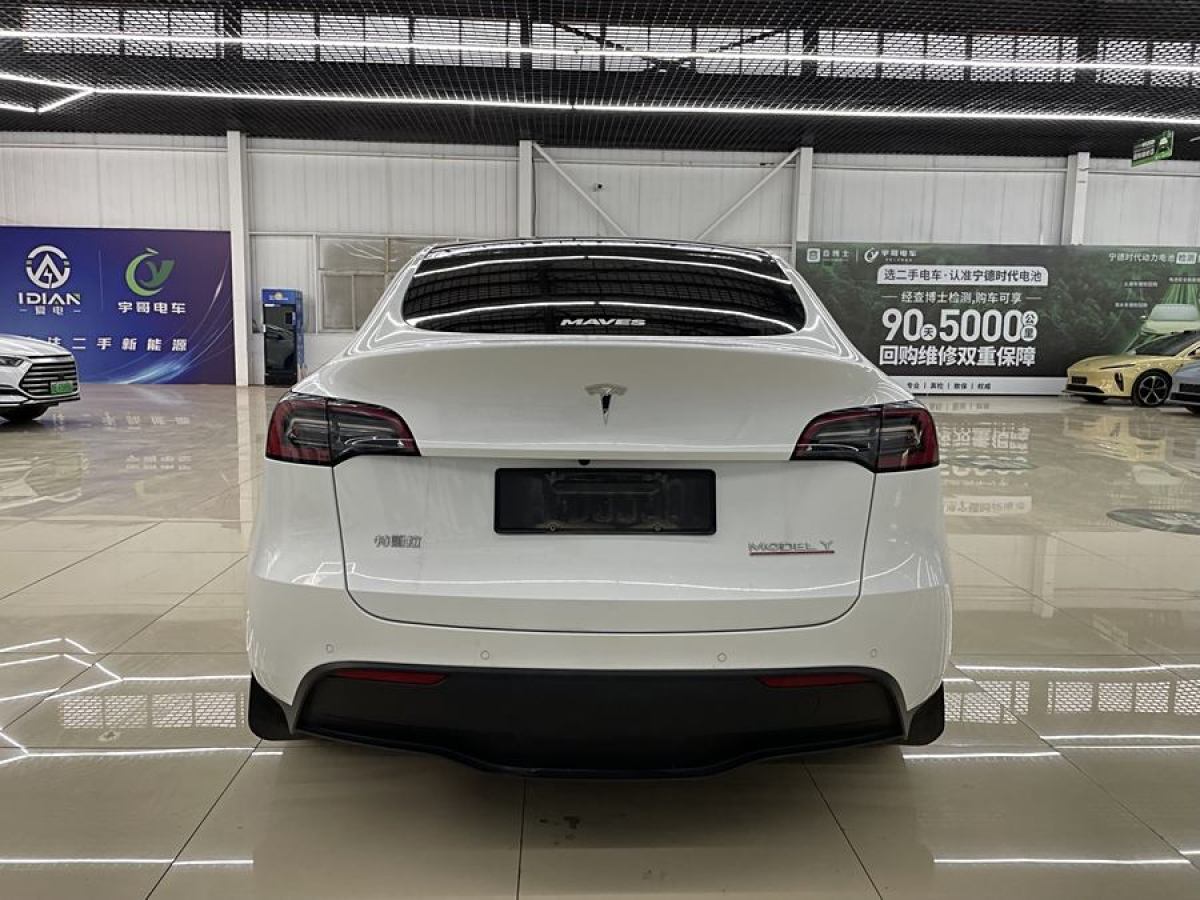 特斯拉 Model 3  2021款 改款 標(biāo)準(zhǔn)續(xù)航后驅(qū)升級版圖片