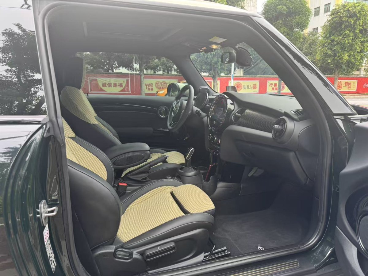 MINI MINI  2022款 1.5T COOPER 執(zhí)迷特別版圖片