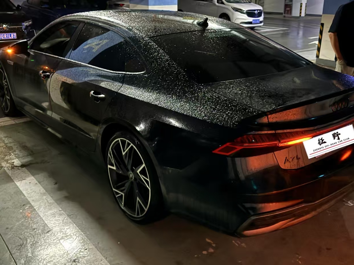 奧迪 奧迪A7L  2024款 45 TFSI quattro 黑武士版圖片