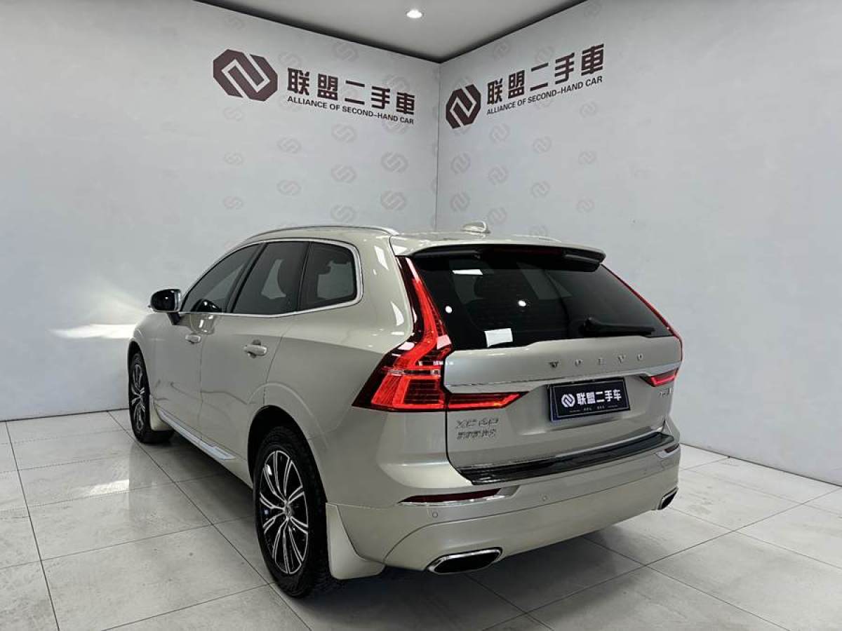 沃爾沃 XC60  2020款 T5 四驅(qū)智遠(yuǎn)豪華版圖片