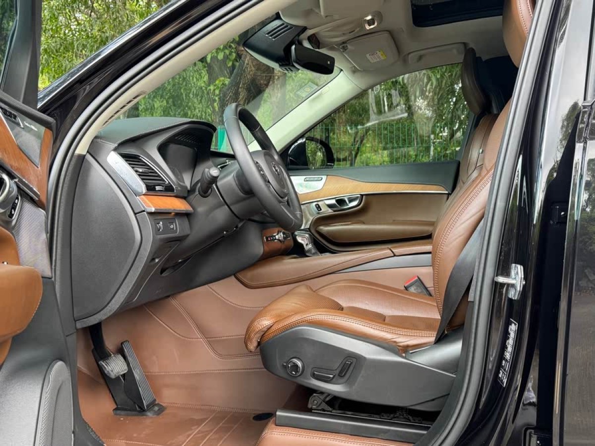 沃爾沃 XC90  2018款 T6 智尊版 7座圖片