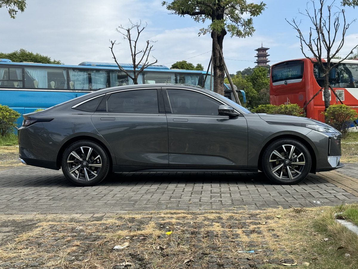 長安 逸達  2023款 藍鯨NE 1.5T GDI DCT領(lǐng)航型圖片