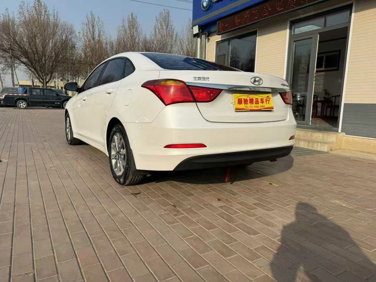 現(xiàn)代 名圖  2017款 1.8L 手動舒適型GL圖片