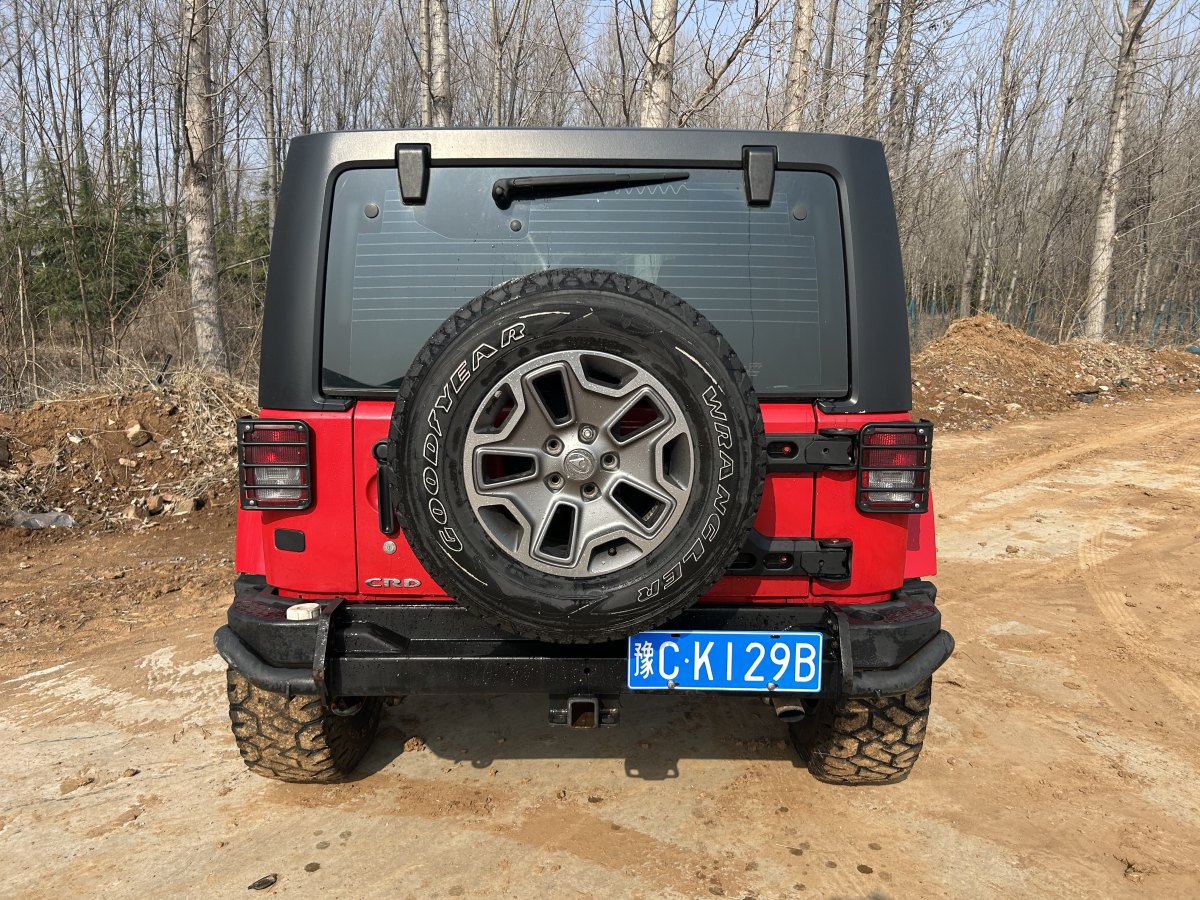 Jeep 牧馬人  2015款 2.8TD Sahara 四門版圖片