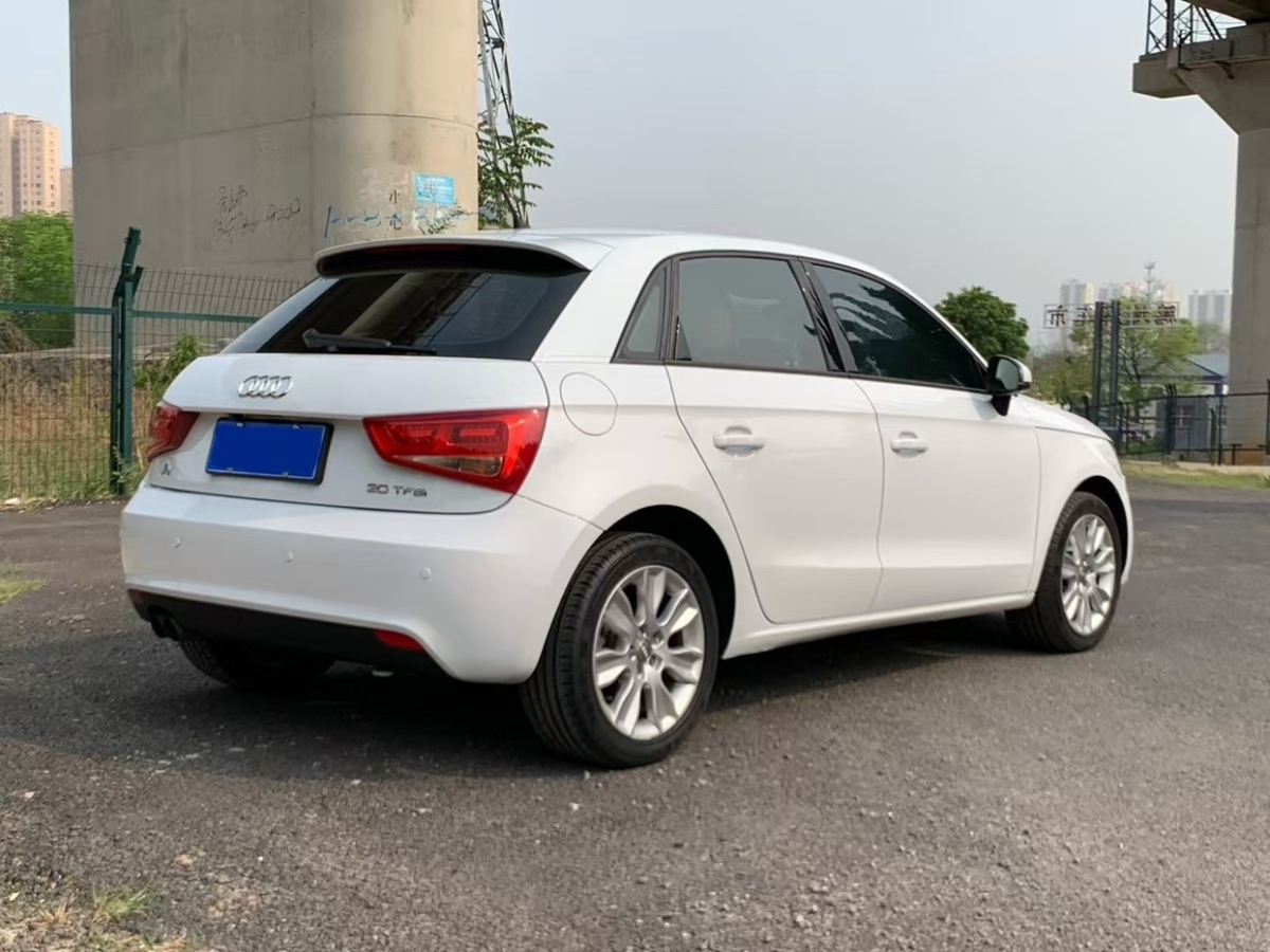 奧迪 奧迪A1  2014款 30 TFSI 技術型圖片