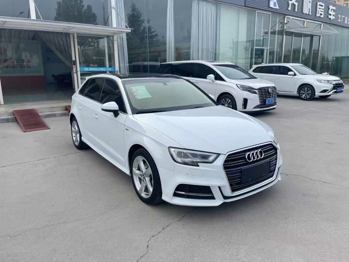 奧迪 奧迪A3  2019款 A3 35TFSI Limousine時(shí)尚型圖片