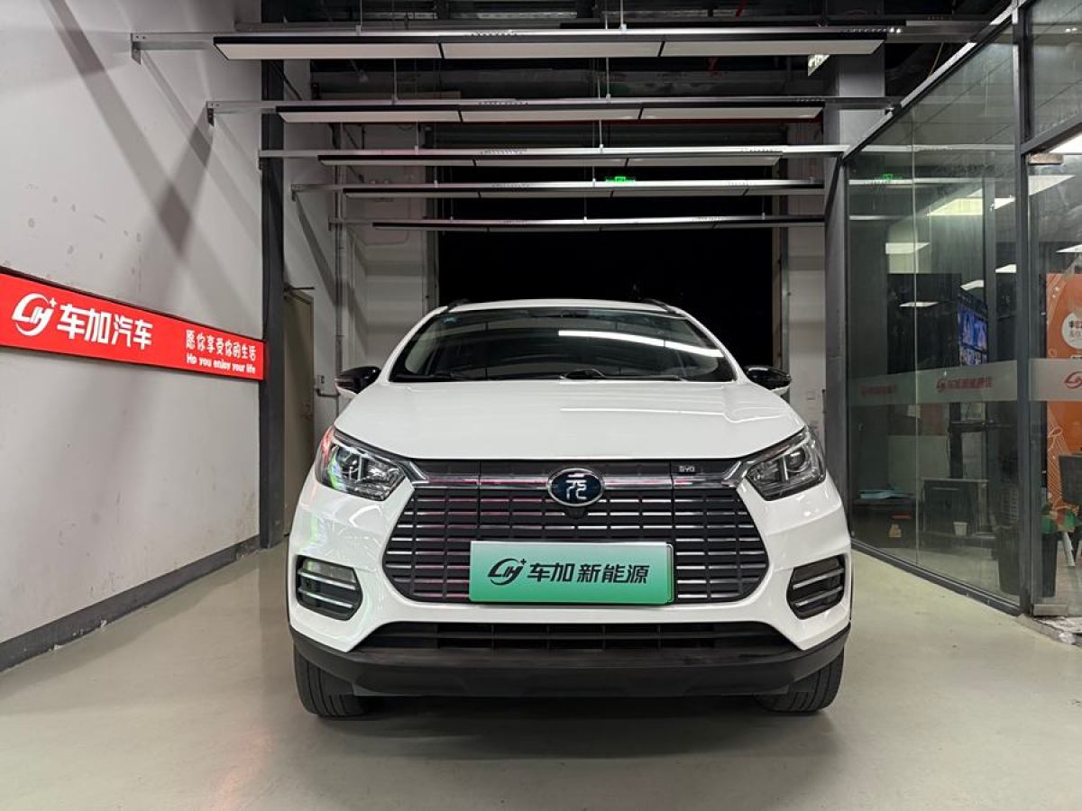 比亞迪 元新能源  2019款 EV360 智聯(lián)領(lǐng)享型圖片