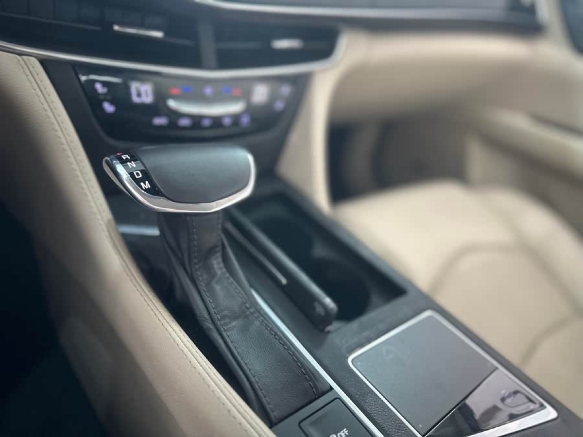 凱迪拉克 CT6  2017款 28T 精英型圖片