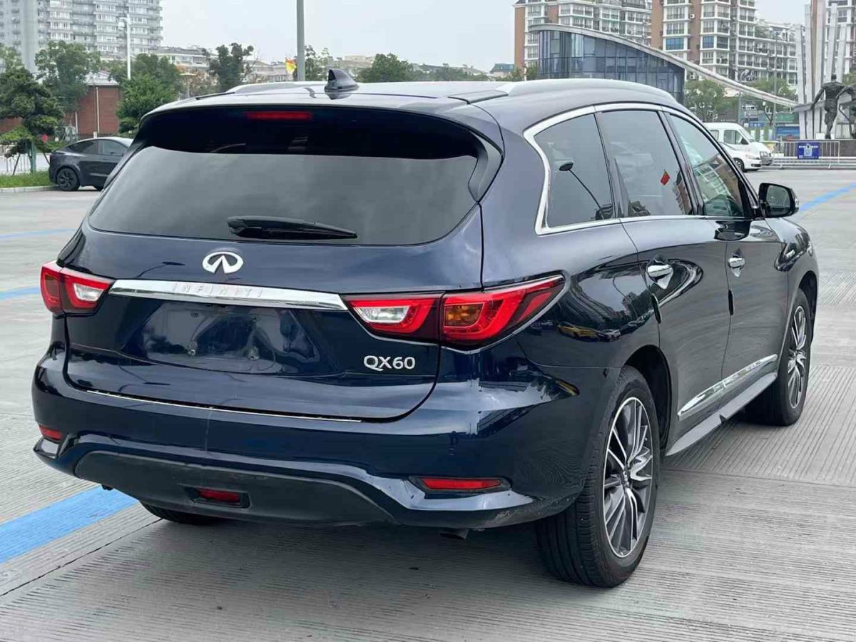 2018年1月英菲尼迪 QX60  2018款 2.5T Hybrid 兩驅冠軍家庭版