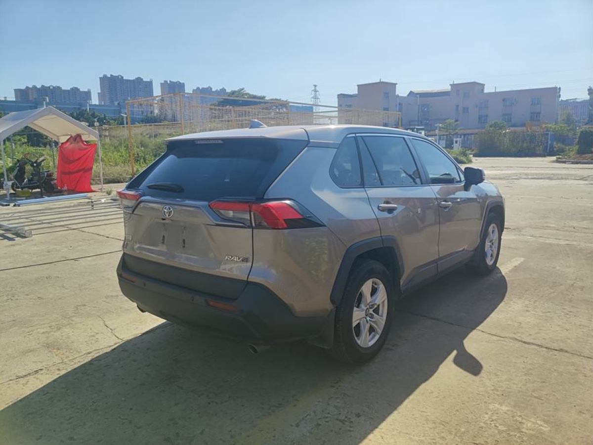 豐田 RAV4榮放  2021款 2.0L CVT兩驅(qū)都市版圖片