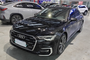 奥迪A6L 奥迪 改款 40 TFSI 豪华动感型