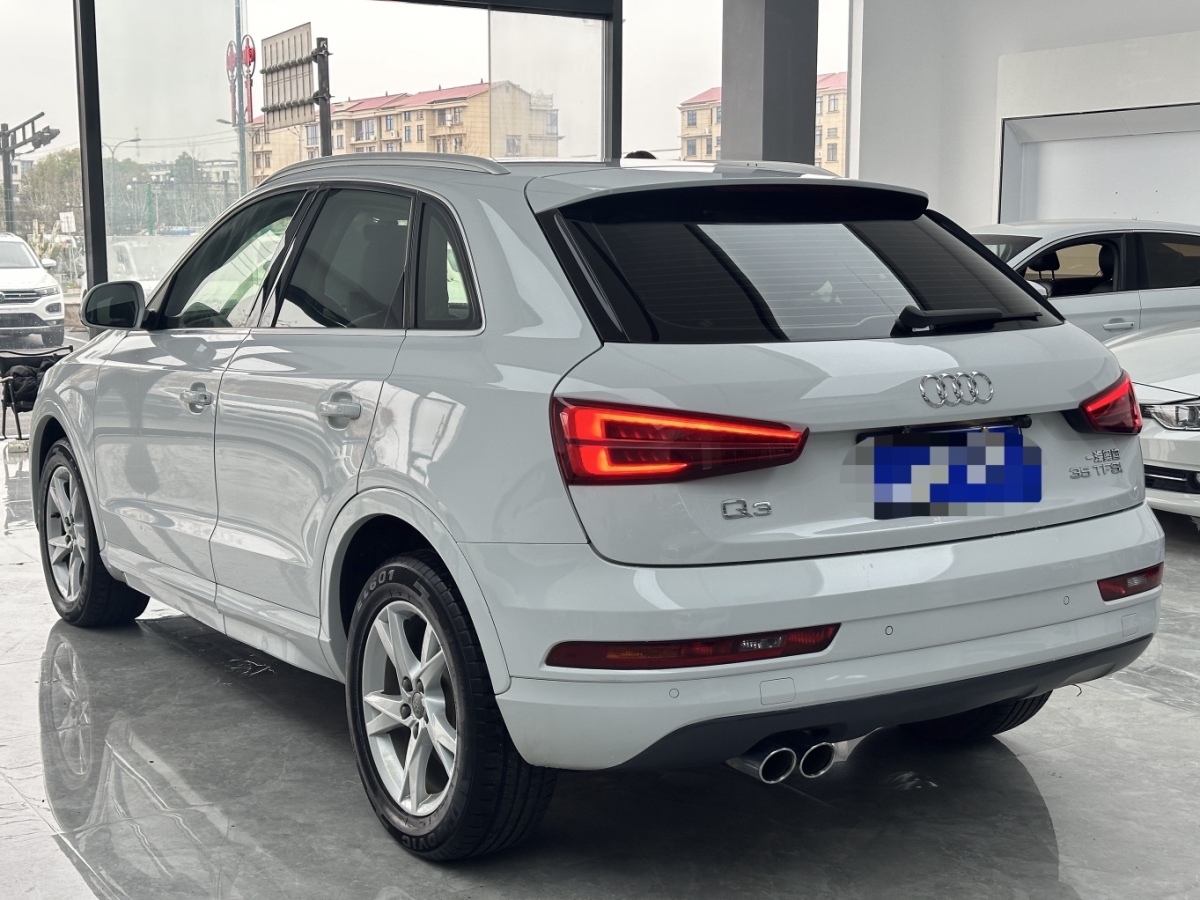 奧迪 奧迪Q3  2018款 30周年年型 30 TFSI 時(shí)尚型圖片