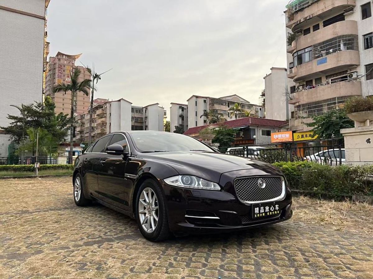 捷豹 XJ  2013款 XJL 3.0 SC 全景商務(wù)版圖片