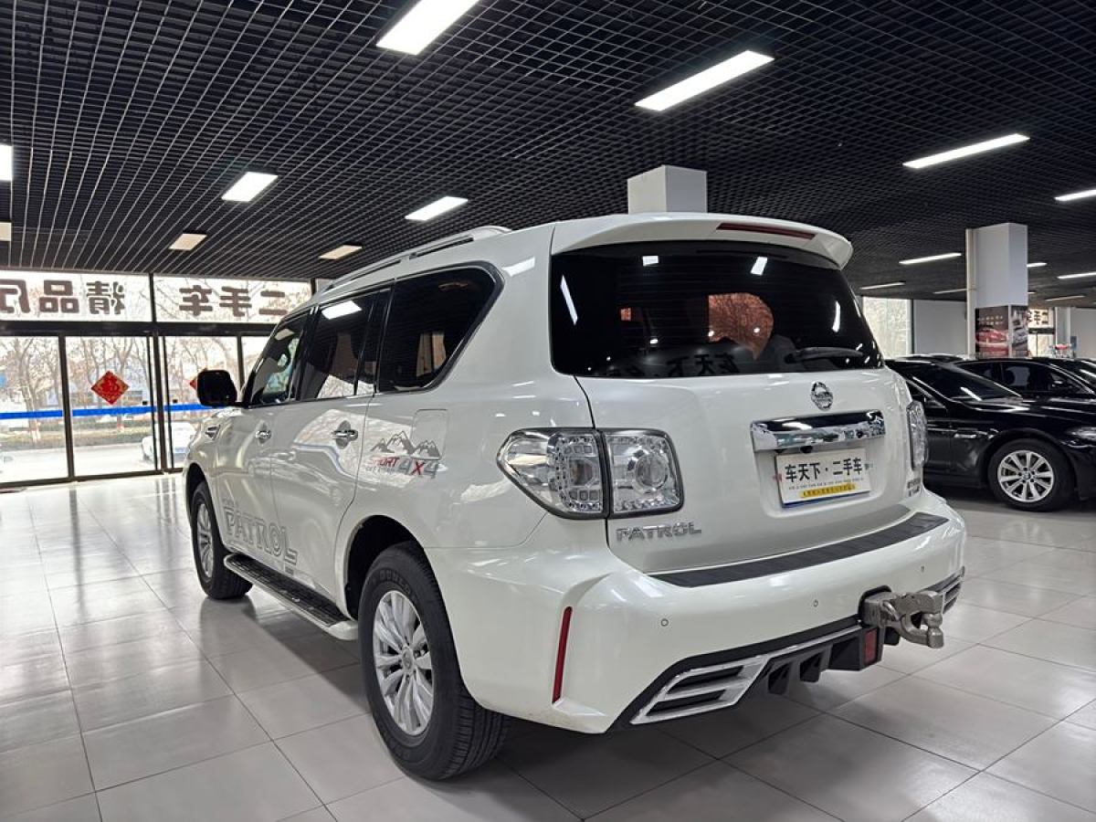 日產(chǎn) 途樂  2018款 4.0L 領(lǐng)英型圖片