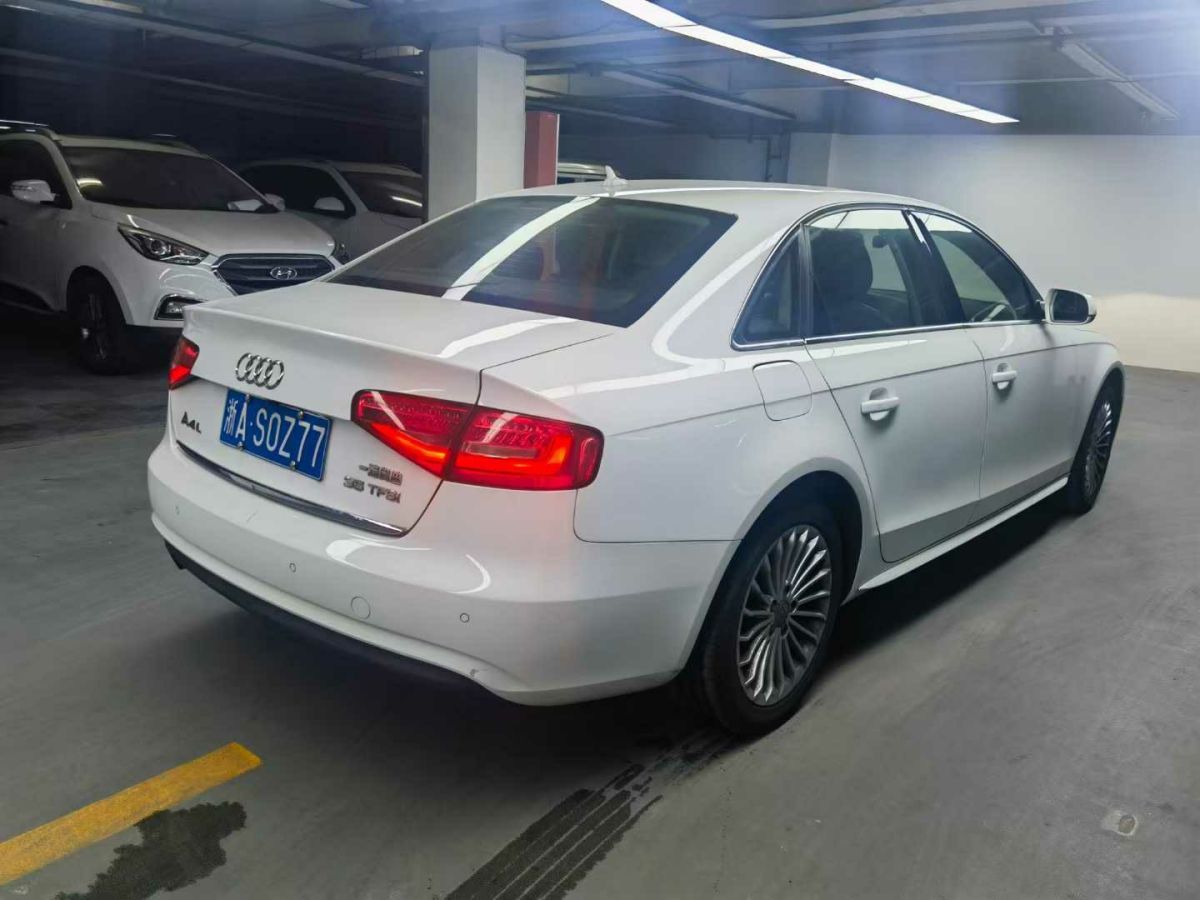 奧迪 奧迪A4L  2015款 A4L 1.8TFSI 30TFSI 舒適型圖片