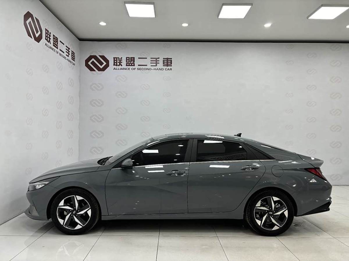 現(xiàn)代 伊蘭特  2021款 1.5L LUX尊貴版圖片