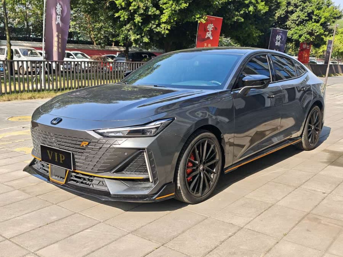 長安 長安UNI-V  2022款 1.5T 尊貴型圖片