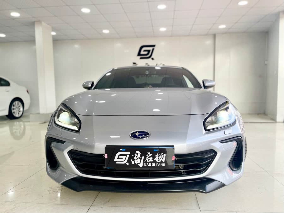 斯巴魯 BRZ  2023款 2.4L 手動(dòng)10周年紀(jì)念版圖片
