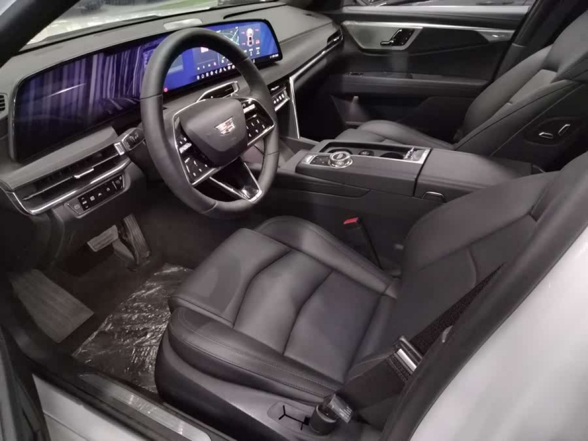 凱迪拉克 CT6  2023款 28T 豪華型圖片