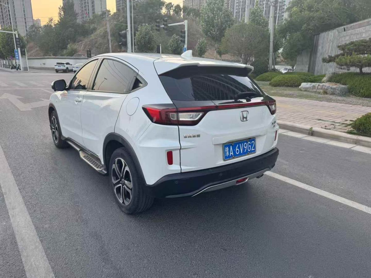 本田 CR-V  2019款 2.0L CVT兩驅(qū)銳混動(dòng)凈致版圖片