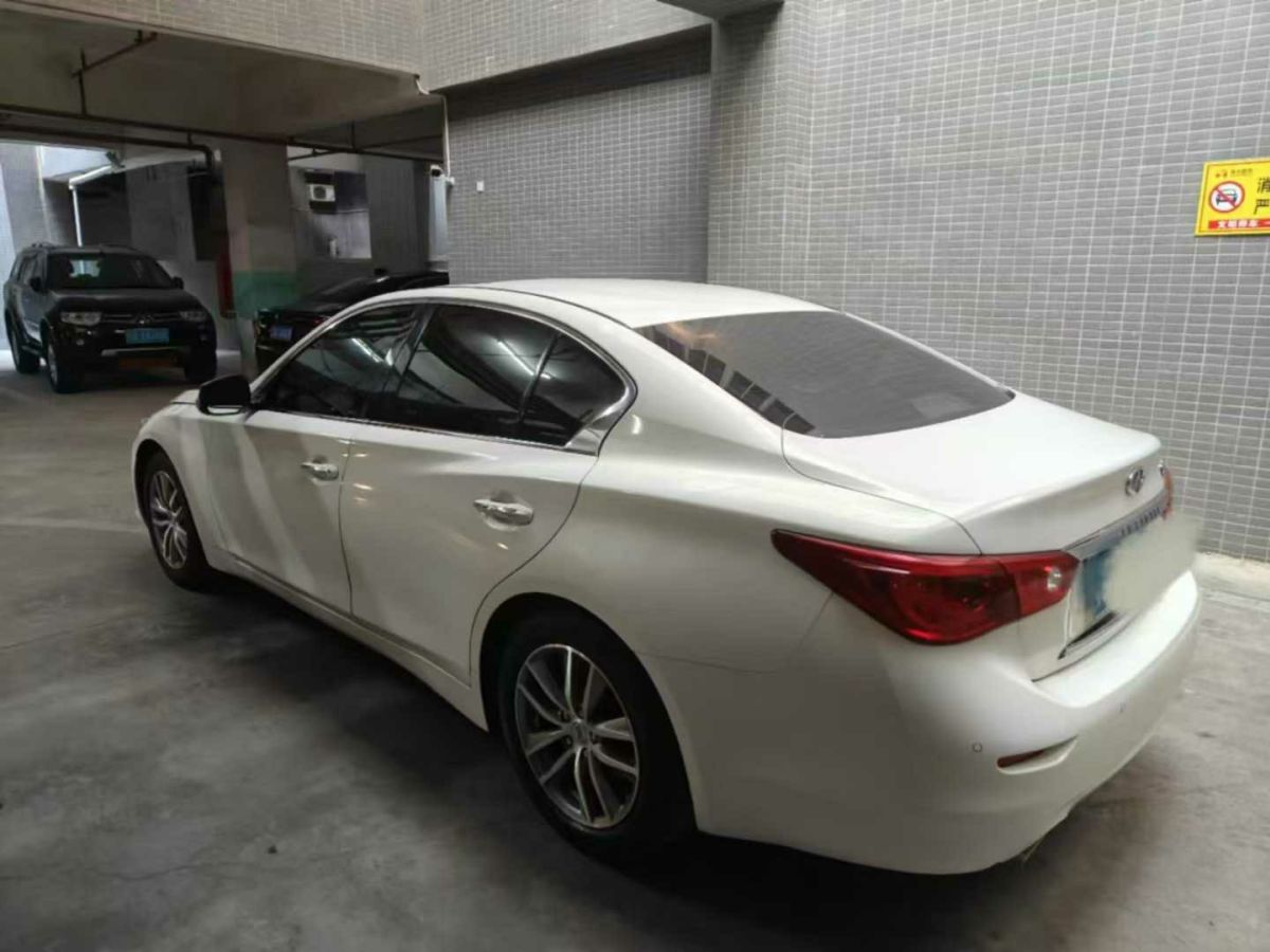 英菲尼迪 Q50L  2015款 2.0T 悅享版圖片