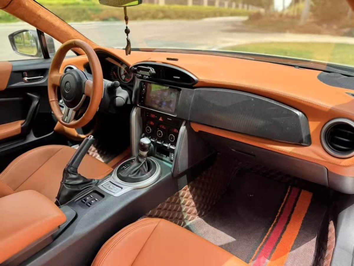 豐田 86  2013款 2.0L 自動豪華型圖片