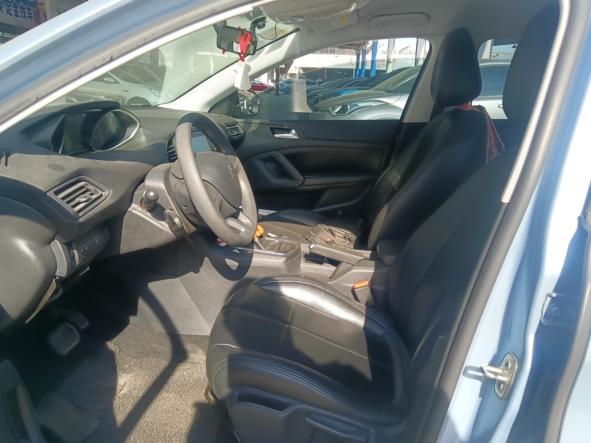 標(biāo)致 308S  2015款 1.2T 自動尚馳版圖片