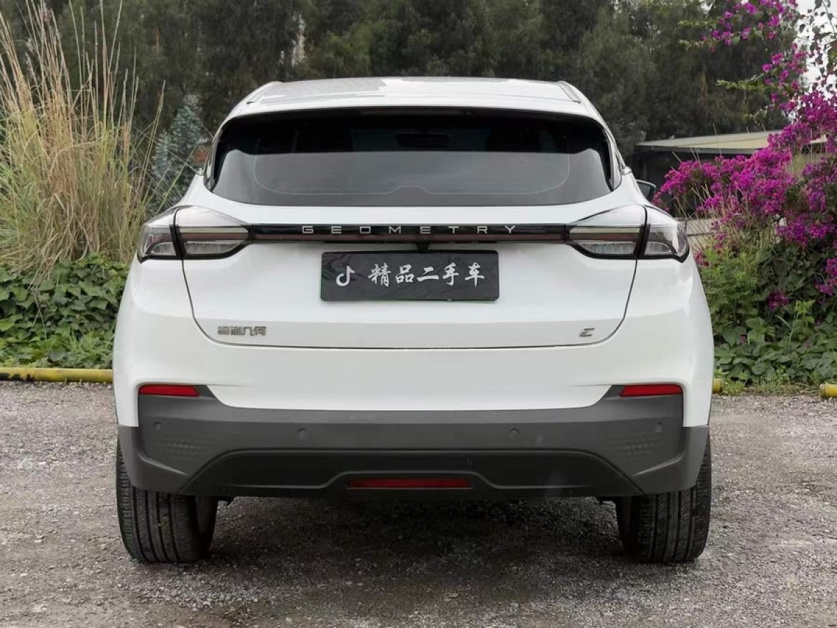 幾何 幾何C  2022款 400KM 出行版圖片
