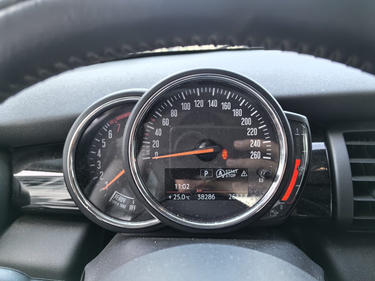 2019年4月MINI COUNTRYMAN  2018款 1.5T COOPER 經(jīng)典派