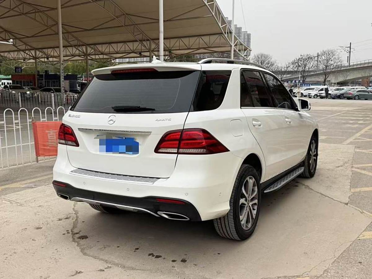 奔馳 奔馳GLE  2016款 GLE 320 4MATIC 豪華型圖片