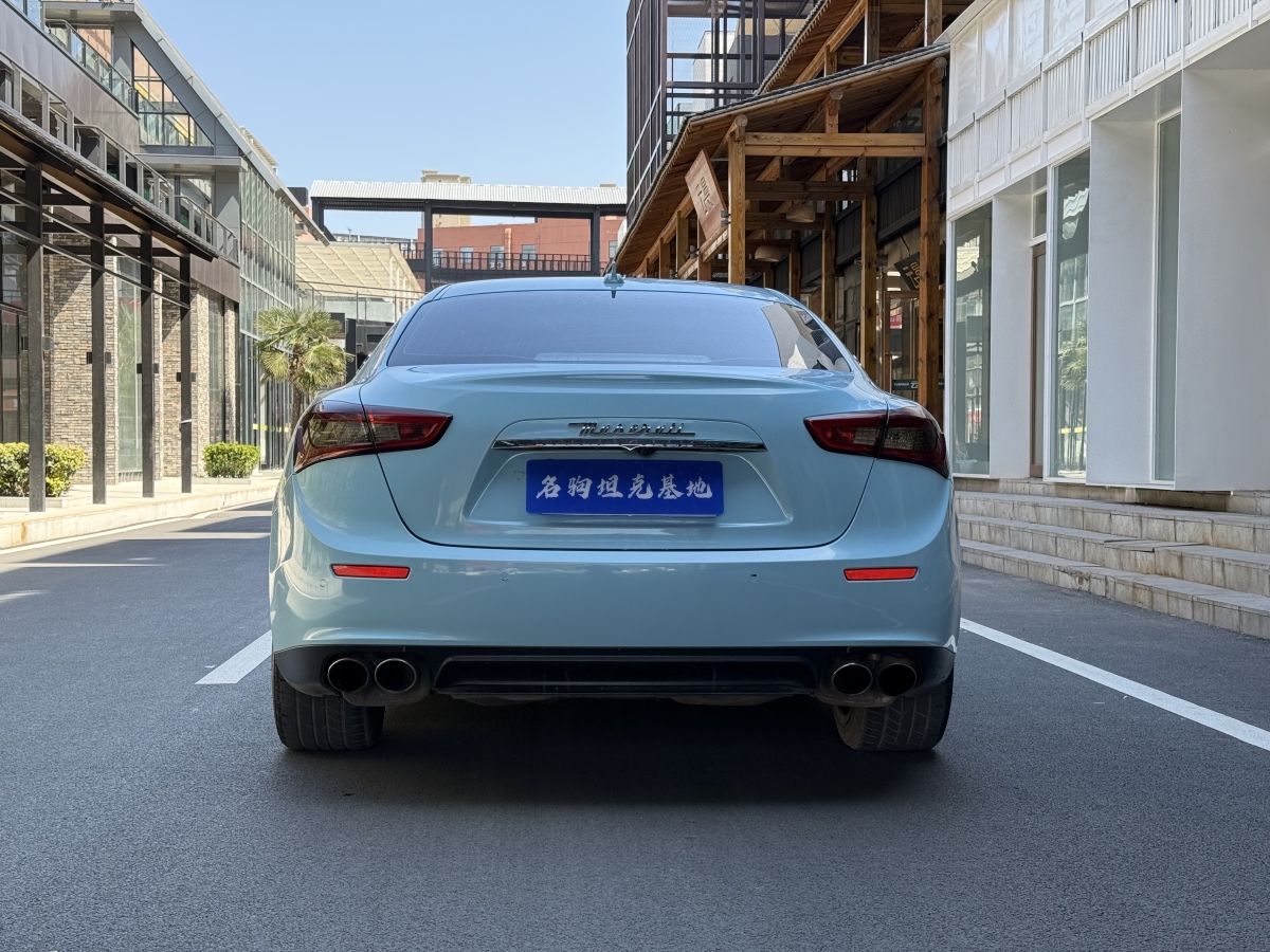 瑪莎拉蒂 Ghibli  2014款 3.0T 標(biāo)準(zhǔn)版圖片