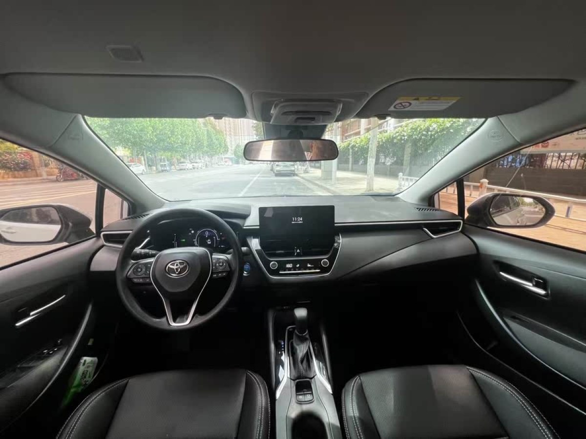 豐田 雷凌  2023款 智能電混雙擎 1.8L 領(lǐng)先版圖片