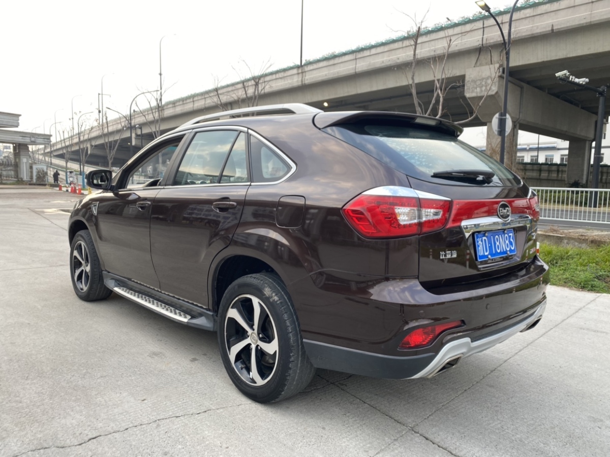 比亞迪 S7  2015款 2.0T 自動尊貴型圖片