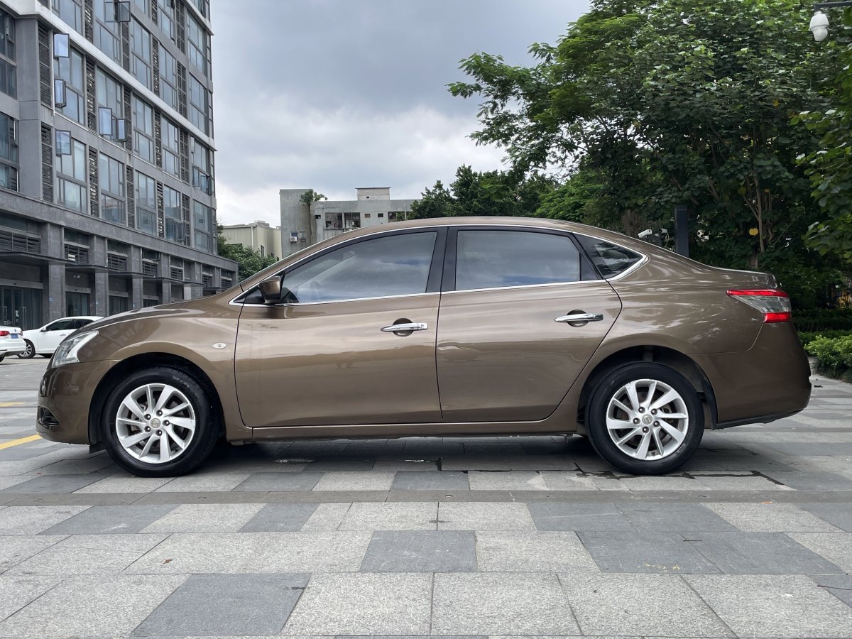 日產(chǎn) 軒逸  2012款 1.6XE CVT舒適版圖片