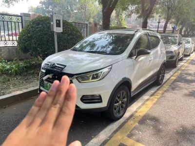 2018年1月 比亞迪 元新能源 EV360 智聯(lián)創(chuàng)酷型圖片