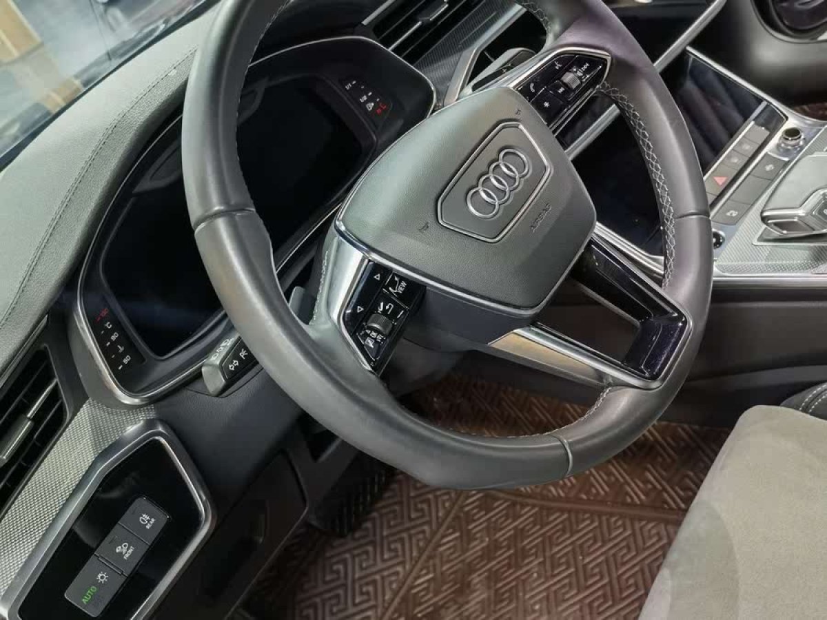 奧迪 奧迪A6L  2022款 40 TFSI 豪華動(dòng)感型圖片