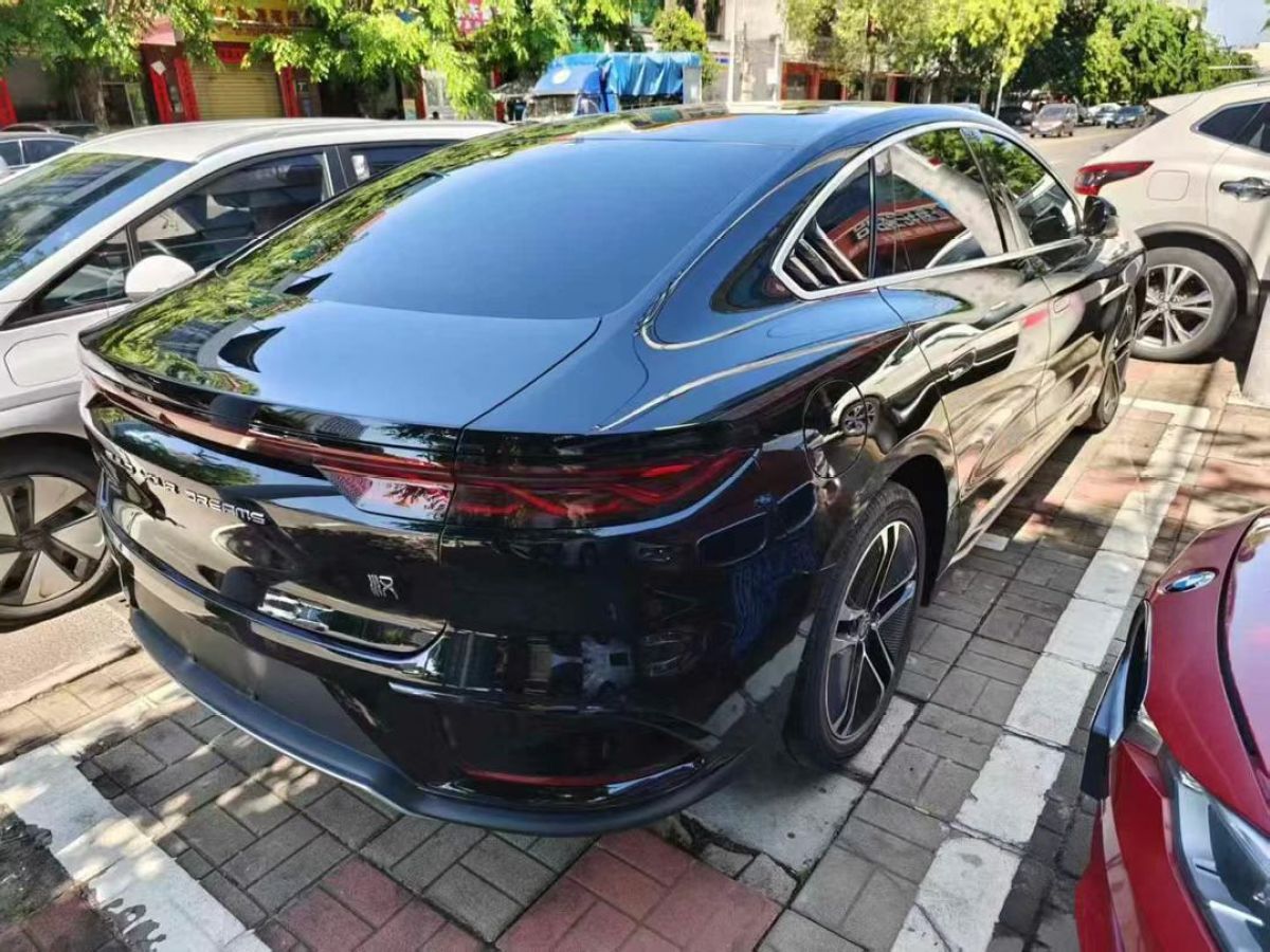 比亞迪 漢  2024款 DM-i 121KM領(lǐng)航榮耀版圖片